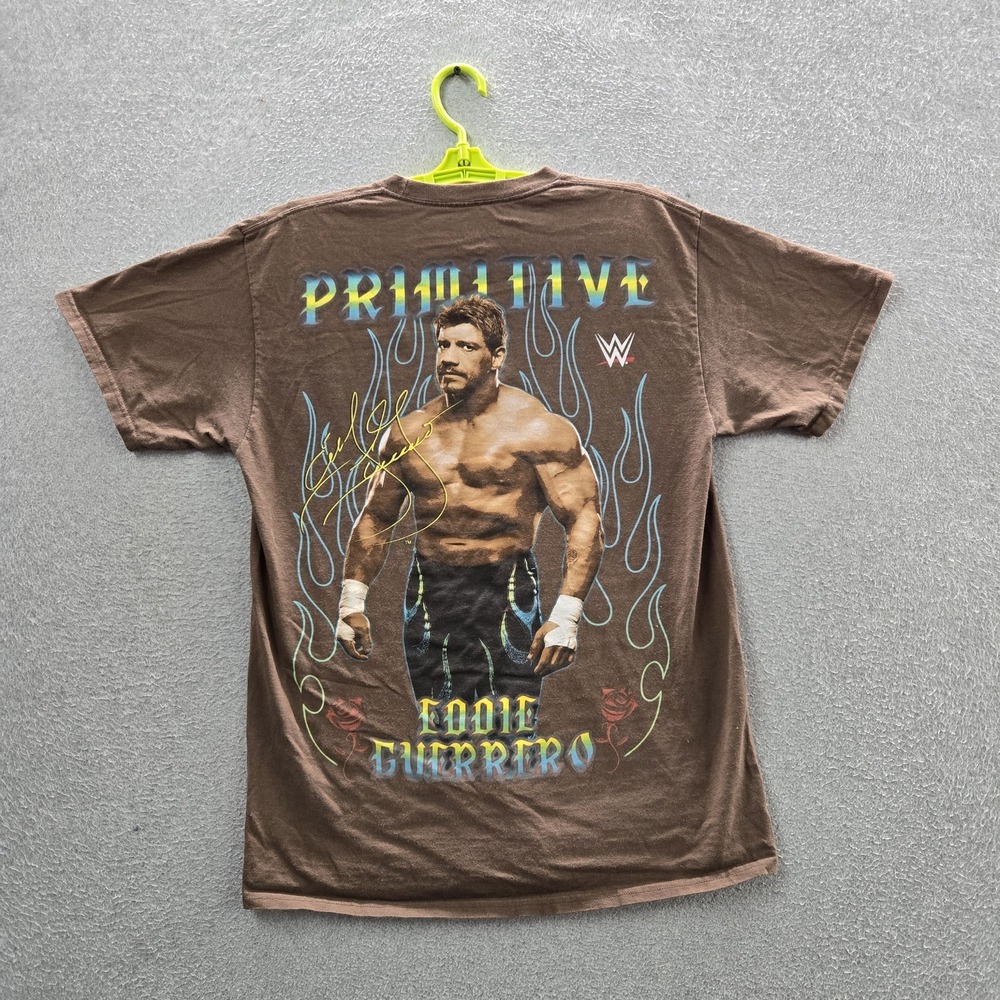 Primitive x WWE Men Shirt Brown Graphic Eddie Guerrero Logo Short Sleeve